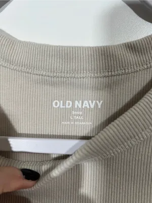 Old Navy Snug Crop T-shirt in Wish Bone Size Large Tall Ribbed thumbnail 2