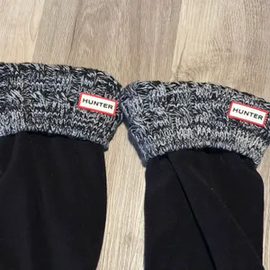 Hunter Women’s Black and Gray Knit Cuff Socks size L thumbnail 2