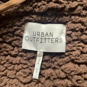 Urban Outfitters oversize teddy bear coat. Size XS. thumbnail 4