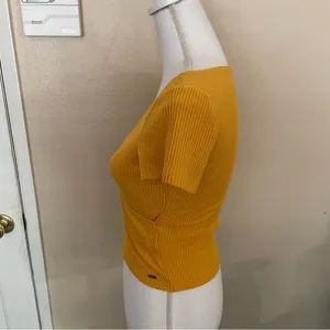 Hollister Short Sleeve Ribbed Top thumbnail 5