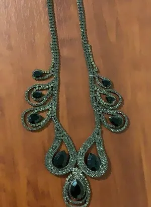 Silver Rhinestone necklace thumbnail 1