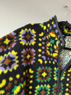 Urban Outfitters BDG Women’s Yosemite Granny Square Pattern Fleece Size Small thumbnail 6