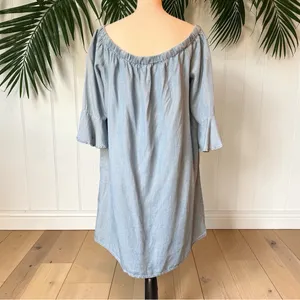Forever 21+ Off-Shoulder Chambray Dress | Light Wash Denim Look | Size 1X | NWT thumbnail 4