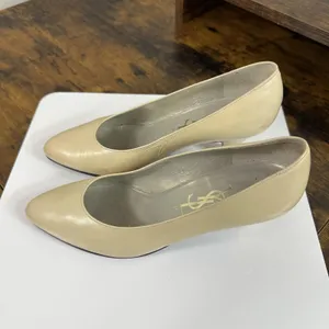 Yves Saint Laurent Pumps Womens 35 US 5 Beige Leather Kitten Heel Closed Toe thumbnail 5
