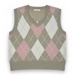 Ultra Flirt Juniors Sweater Vest Size M Camel Pink Argyle Jacquard Knit Pullover thumbnail 1