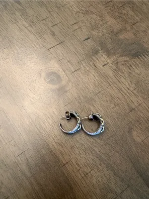 David Yurman Vintage Cable Crossover Hoop Earrings 14K Gold & Sterling Silver thumbnail 4