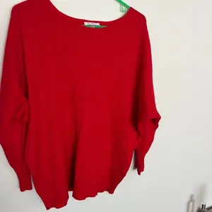 Vila Milano‎ xl red top thumbnail 2