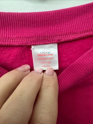 Happy Mom Happy Life Fuchsia Crewneck Sweatshirt. New without tags. Never worn thumbnail 2