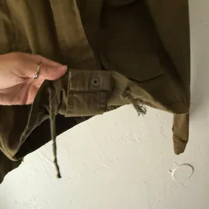 Brandy Melville Womens Olive Green Utility Jacket Hooded Cropped‎ Military Coat thumbnail 6
