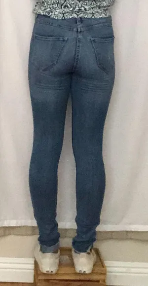 Hollister Super Skinny Ripped Jeans thumbnail 2