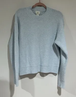 Woman’s H & M Medium Blue Pullover Chunky Long Sleeve Sweater thumbnail 1