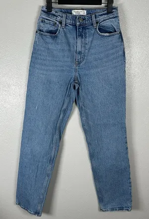 Abercrombie & Fitch 90's Straight Ultra High Rise Jeans Womens 27/4R Medium Wash thumbnail 1