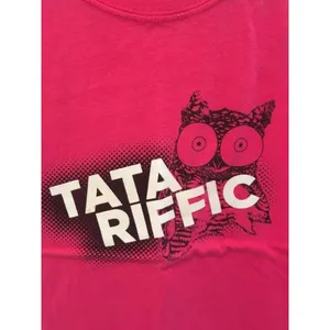 New Hooters T-shirt Tata-riffic from Chicago Size Medium thumbnail 4