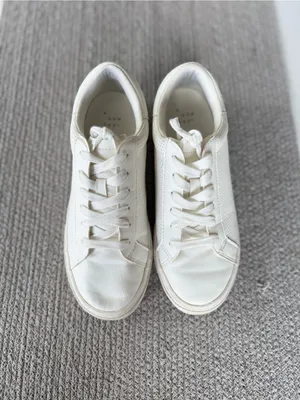 A New Day White Perforated Sneaker Tennis Shoes Size 7 thumbnail 6