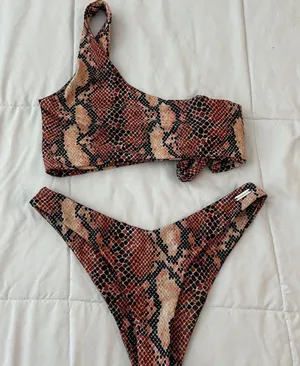 Bikini Set thumbnail 1