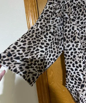 Torrid Harper Leopard Print Pullover Blouse 1 1X 14 16 Georgette Roll Tab Sleeve thumbnail 11