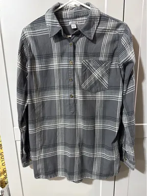 Carhartt Gray Plaid Long Sleeve Button-Up Shirt M (8/10) - A thumbnail 1