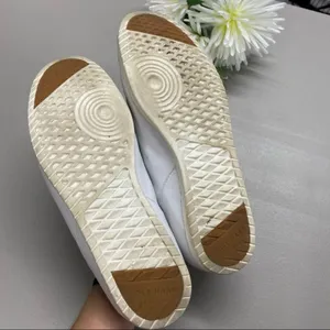 Cole Haan Grandpro Sneaker Shoe Leather Lace Up Turf White Womens Size 9.5 thumbnail 8