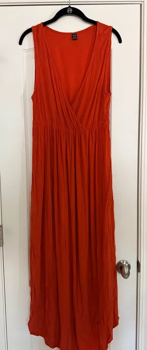 Dress thumbnail 1