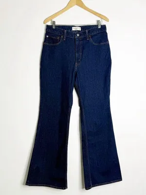 Abercrombie & Fitch Vintage Flare Jeans High Rise 10R Dark Wash 30x32 thumbnail 1