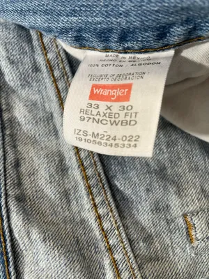 Y2K Wrangler relaxed fit jeans thumbnail 3