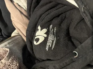 Olivia Rodrigo Guts Tour Sweatshirt Black Size L thumbnail 3