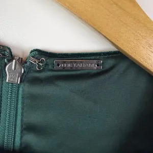 Elie Tahari Green Velvet Sheath‎ Dress Size 8 Holiday Party Christmas Cocktail thumbnail 5