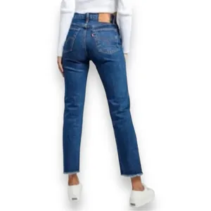 LEVI'S Women's Wedgie Straight Button Fly Jeans With Raw Hem Size 27 | EUC thumbnail 2