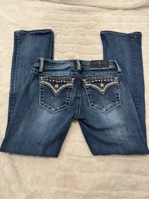 Miss Me Bootcut 28x30 thumbnail 2
