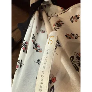 Women's Lauren Conrad M White Floral Sleeveless Blouse thumbnail 7