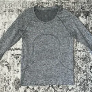 Lululemon Swiftly Tech Long Sleeve 2.0 *Race Length thumbnail 2