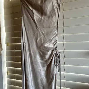 SNDYS Silver Metallic Ruched Open cut out Side Slit Maxi Dress Size S nwt thumbnail 6