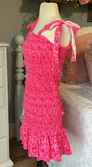 Tube Dress Tiered Form Fitting Pink Floral thumbnail 1