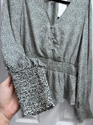 Sienna sky blouse thumbnail 2