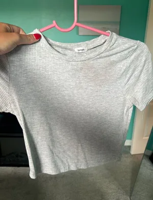 garage cropped top  thumbnail 1
