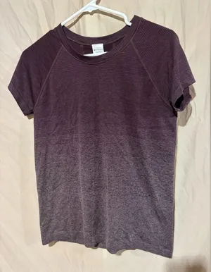 Athleta T-shirt thumbnail 1