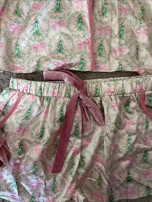 Satin Christmas Bow Pajama Set with Pink Velvet Trim / J5 thumbnail 2