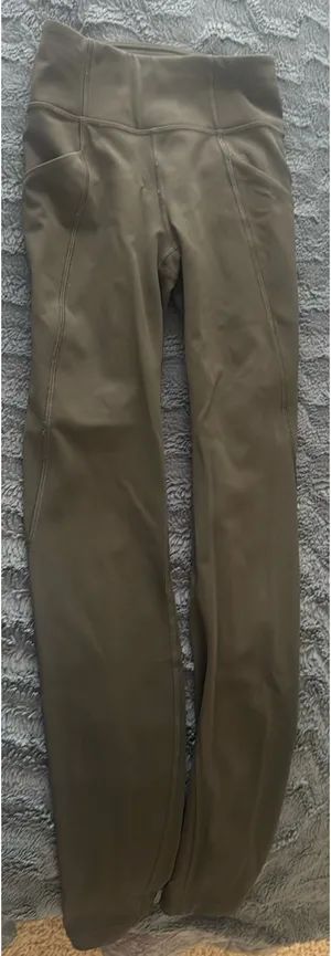 Lululemon Fast and Free High-Rise Tight 28 thumbnail 1