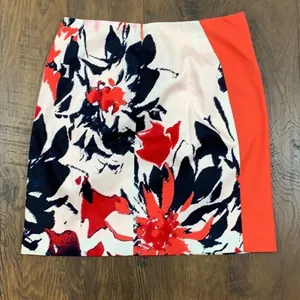 Tahari Floral Teaberry Skirt Size 6 thumbnail 2