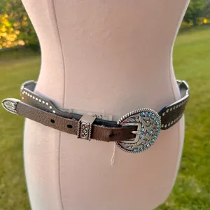 Ariat Women’s Handcrafted Brown Leather Belt Limited Edition Rhinestone Buckle thumbnail 3
