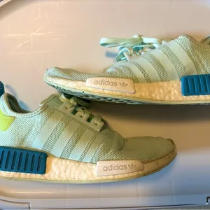 NMD_R1 Sneakers Women Teal thumbnail 1