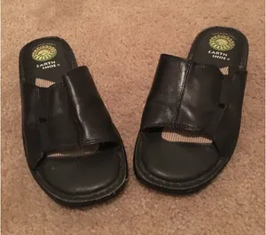 Earth Shoe Women's Sandals Slides Slip On Size 5.5 Black thumbnail 1