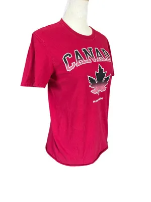 Gildan women's Montreal Canada red short sleeve crewneck t-shirt size medium thumbnail 2