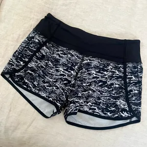Lululemon Speed Up 4” Shorts thumbnail 1