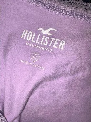Hollister Purple with Lace Trim Cropped Top thumbnail 2