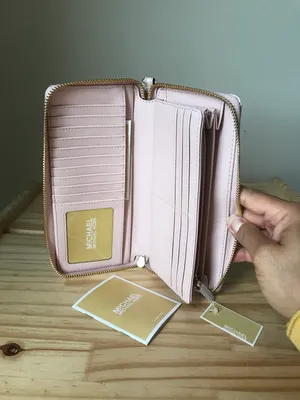 Michael Kors Wallet thumbnail 5