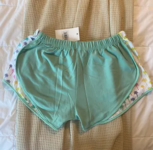 Puppie Love Shorts thumbnail 2