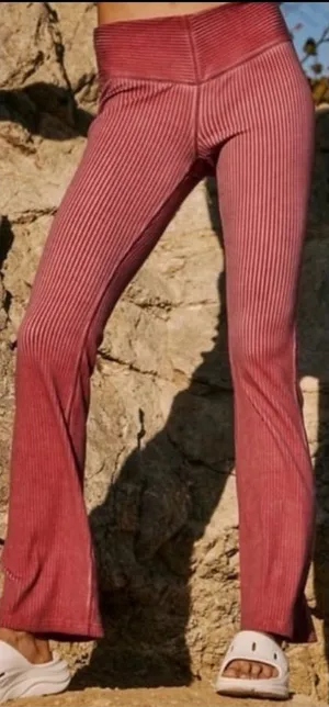 Free People Mark My Words Slim Flares. Size Large thumbnail 1
