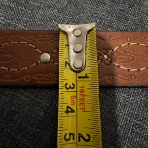 DOCKERS Brown Leather Belt Tooled Floral‎ Silver Tone Buckle Studded Sz M Navajo thumbnail 7