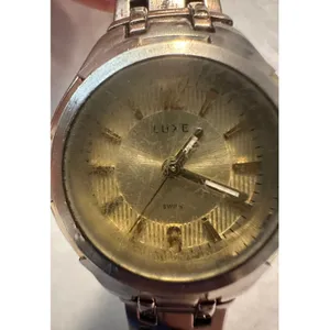LUXE Swiss‎ Quartz Women's Silver Tone Analog Watch Elegant Timepiece thumbnail 4